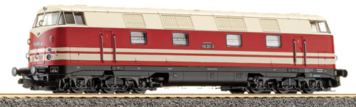 Diesel locomotive BR 118<br /><a href='images/pictures/Tillig/02683.jpg' target='_blank'>Full size image</a>